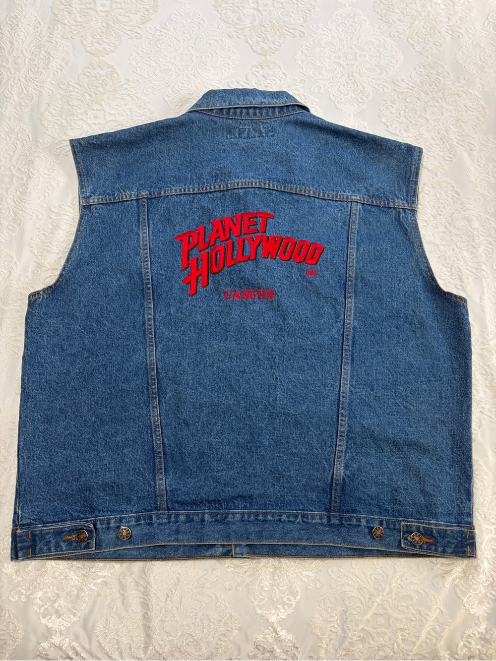 Vintage 90s Planet Hollywood Denim Trucker Vest Cancun Embroidered XL - Picture 2 of 10